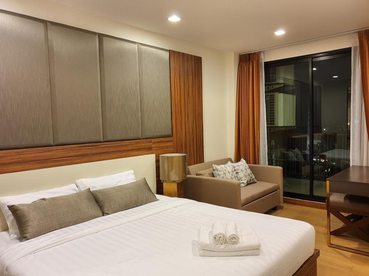 The Astra Suites 치앙마이 외부 사진