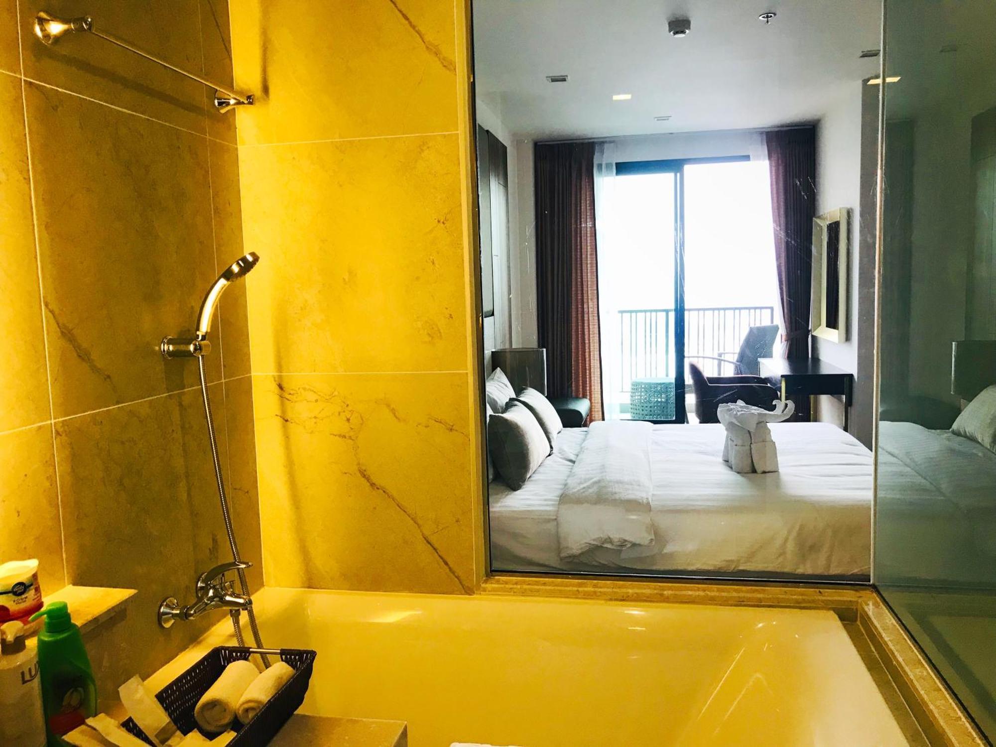 The Astra Suites 치앙마이 외부 사진