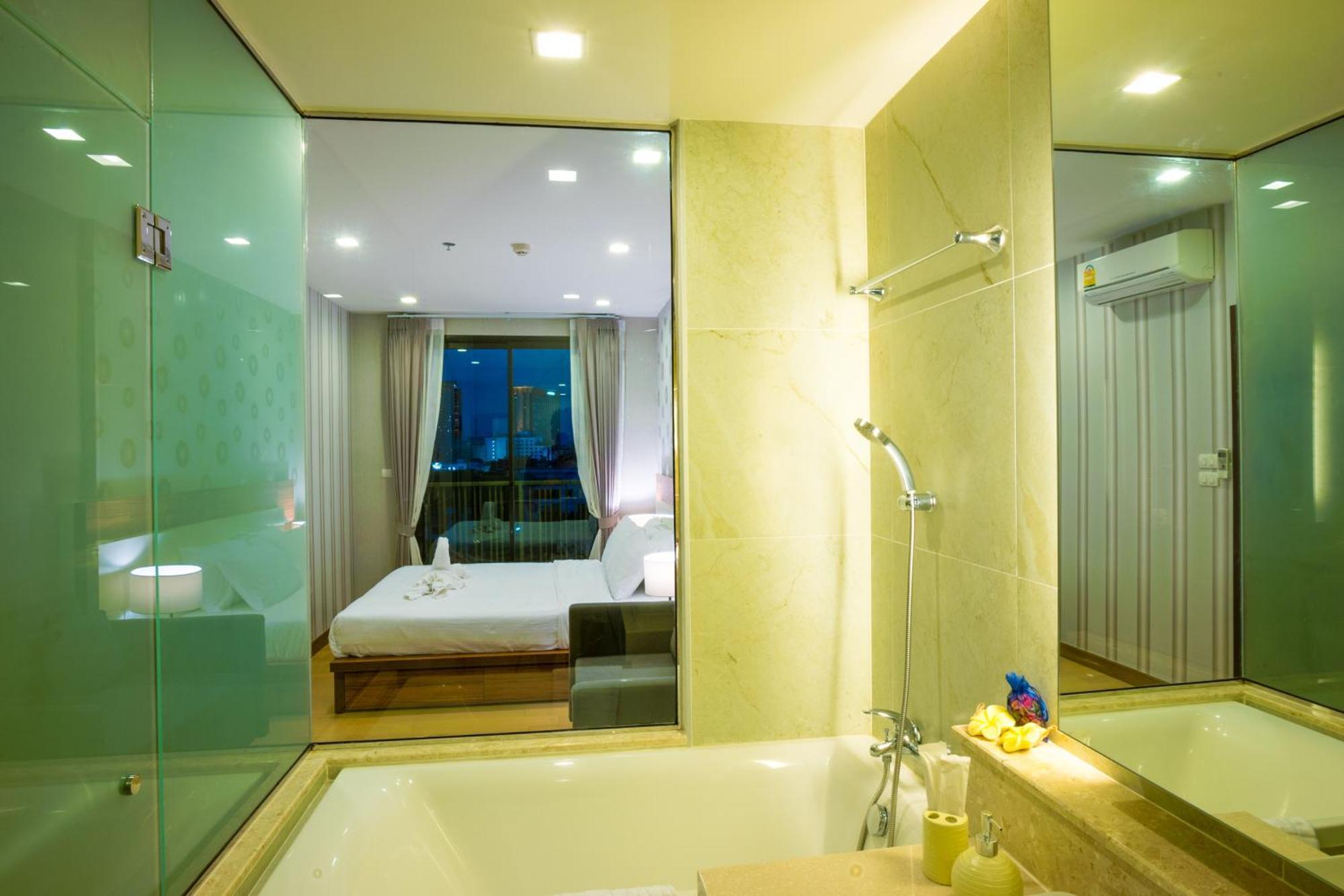 The Astra Suites 치앙마이 외부 사진