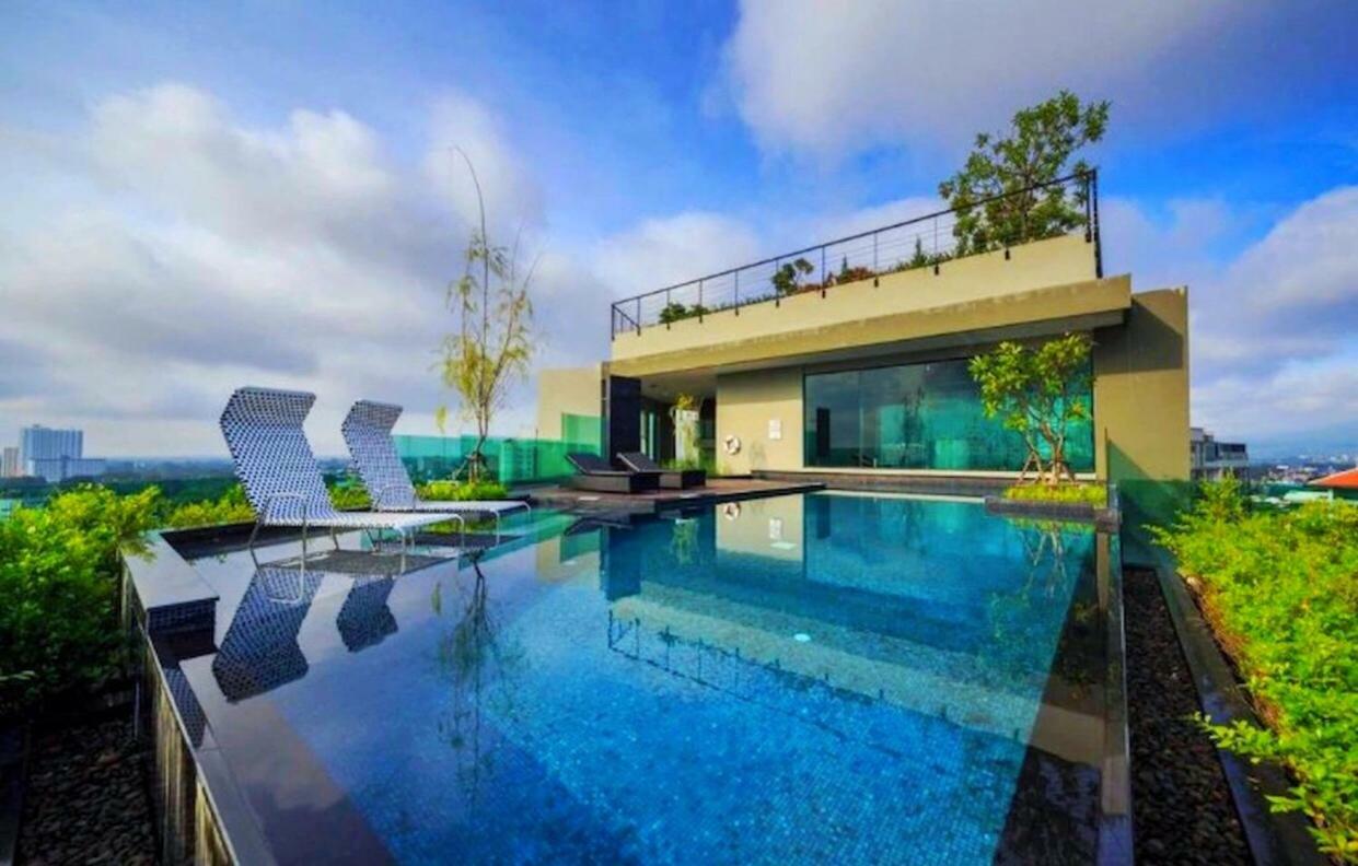 The Astra Suites 치앙마이 외부 사진