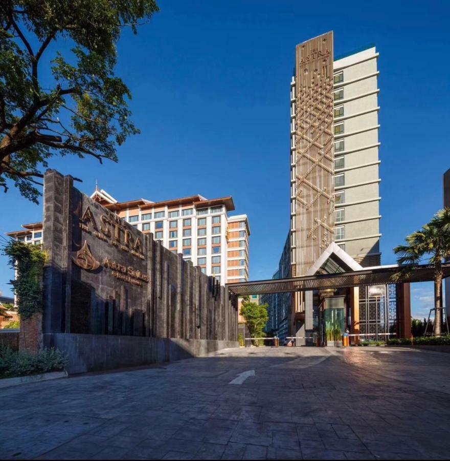 The Astra Suites 치앙마이 외부 사진