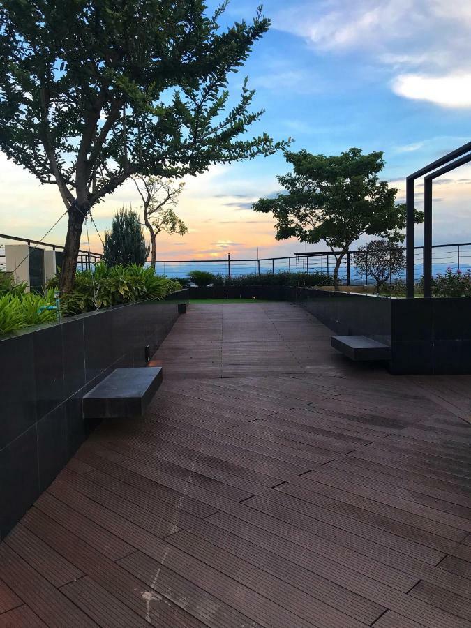 The Astra Suites 치앙마이 외부 사진